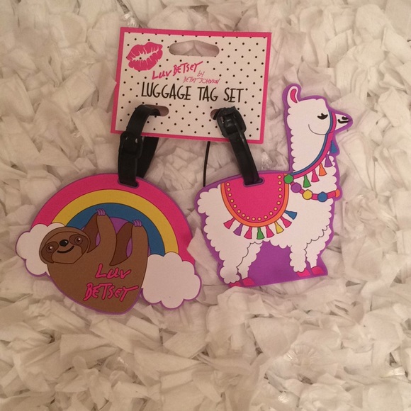 Betsey Johnson Accessories - Betsey Johnson luggage tag sets🎀